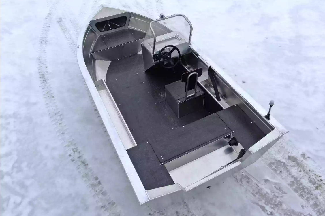 Алюминиевая лодка Неман-400 С в Грозном