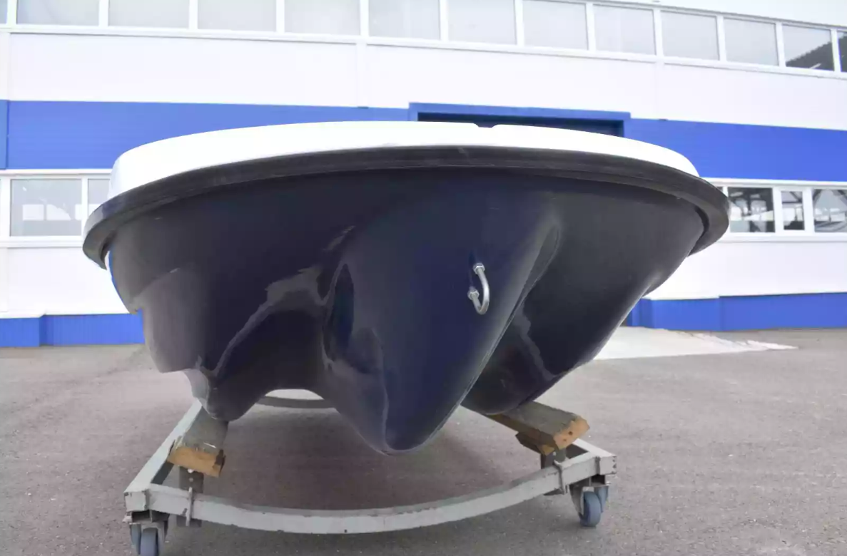 Стеклопластиковая лодка Пингвин New (тримаран) в Грозном