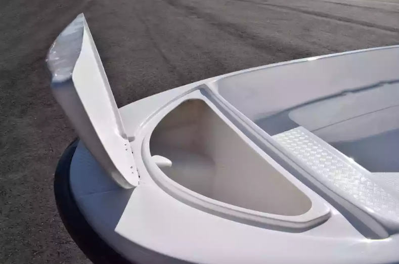 Стеклопластиковая лодка Пингвин (тримаран) в Грозном