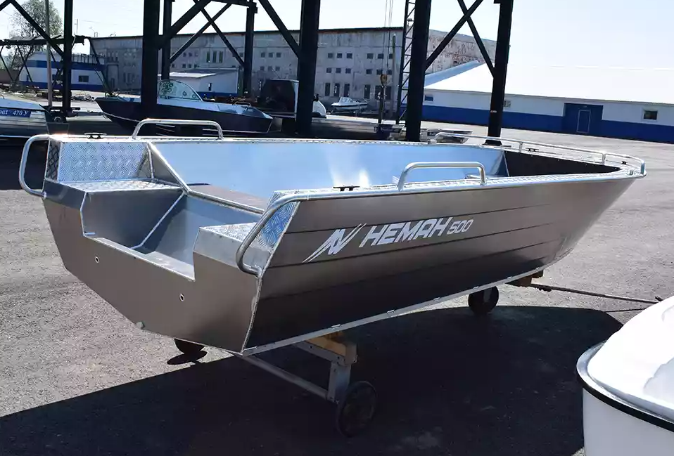 Алюминиевая лодка Неман-500 P в Грозном