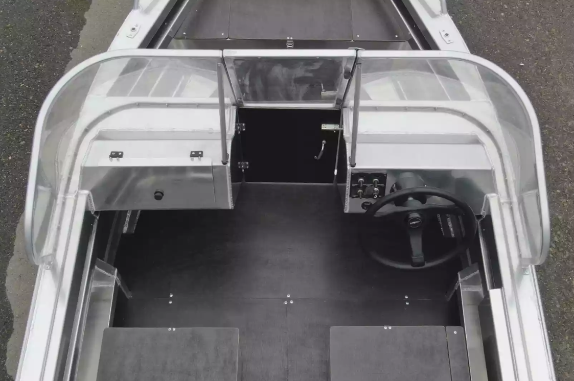 Алюминиевая лодка  Neman-400 DC в Грозном