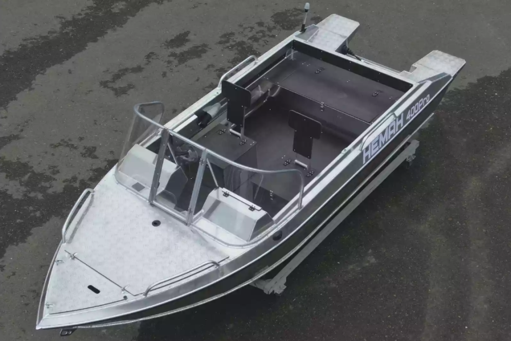 Алюминиевая лодка  Neman-400 PRO в Грозном