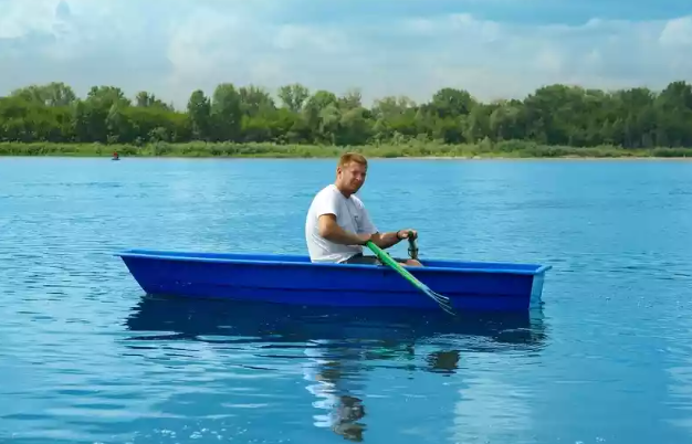 Стеклопластиковая лодка Малютка в Грозном