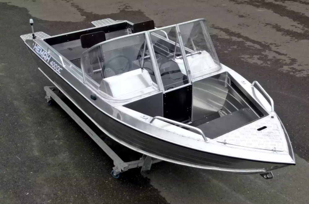 Алюминиевая лодка  Neman-400 DC в Грозном
