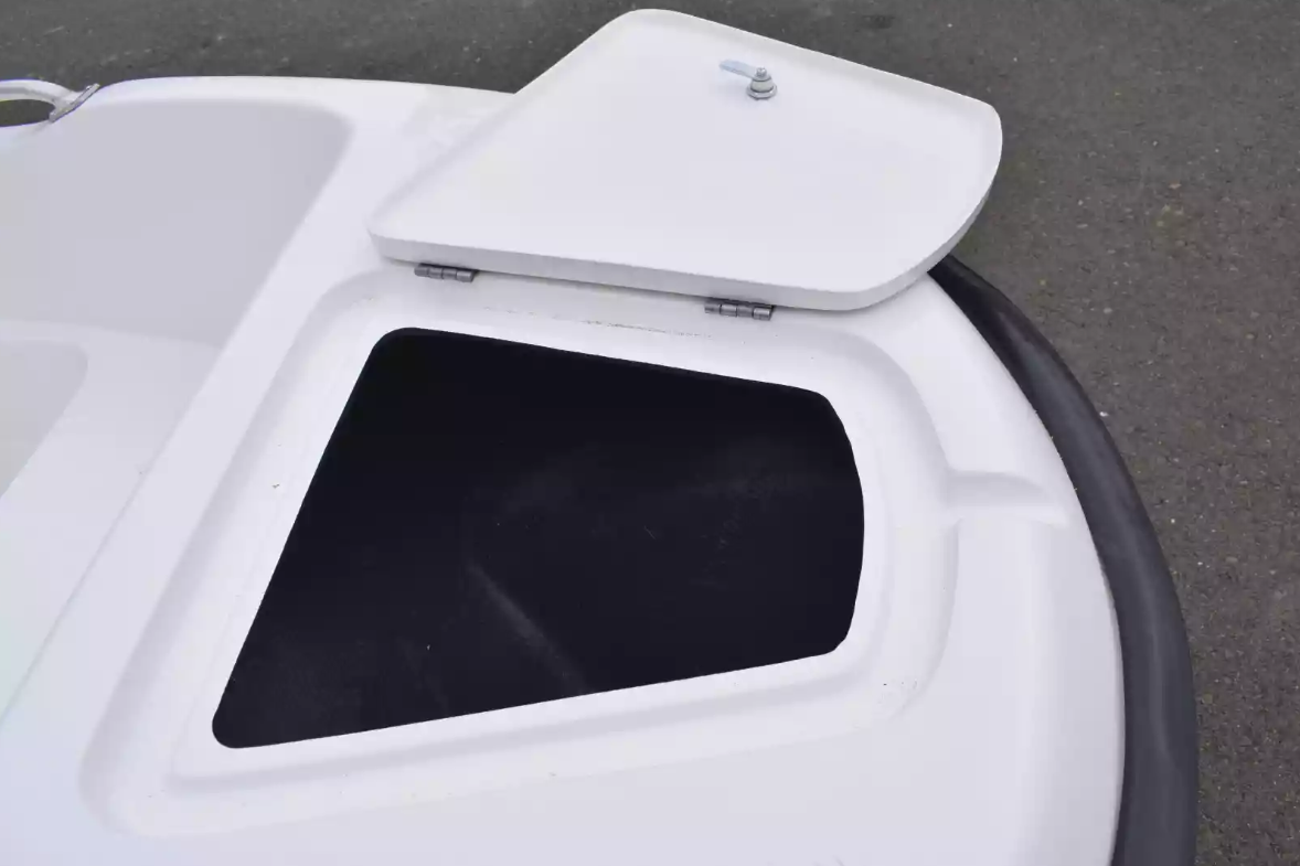 Стеклопластиковая лодка Пингвин New (тримаран) в Грозном