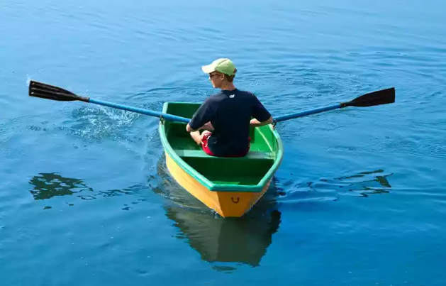 Стеклопластиковая лодка Малютка в Грозном