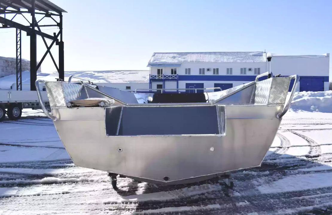 Алюминиевая лодка Неман-500 P в Грозном