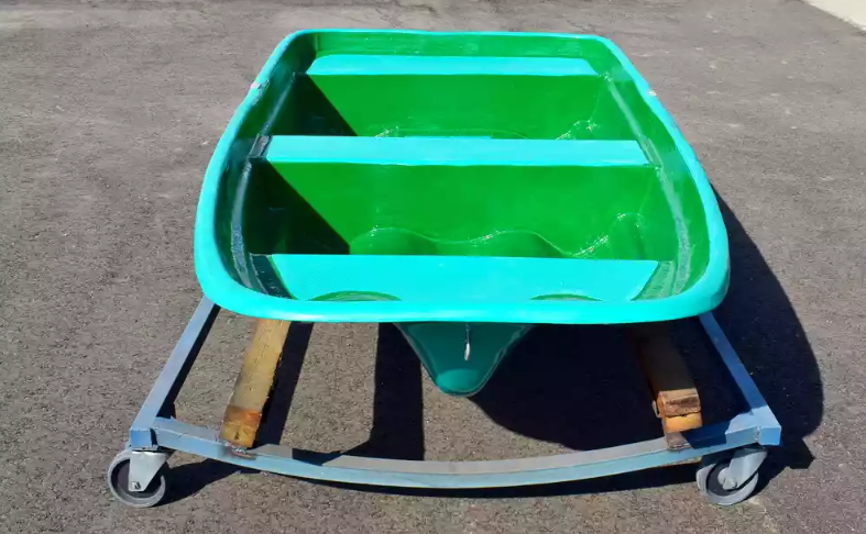 Стеклопластиковая лодка Старт (тримаран) в Грозном