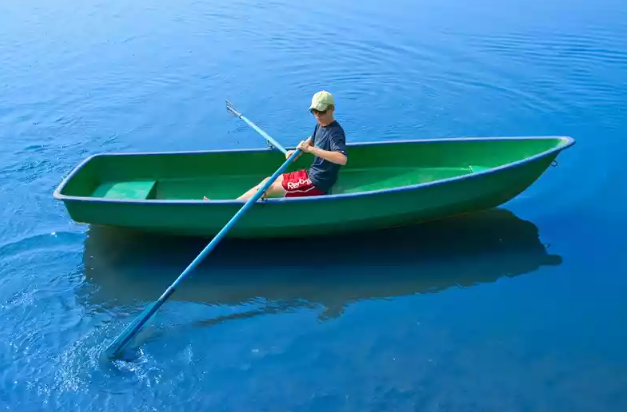Стеклопластиковая Лодка Голавль в Грозном