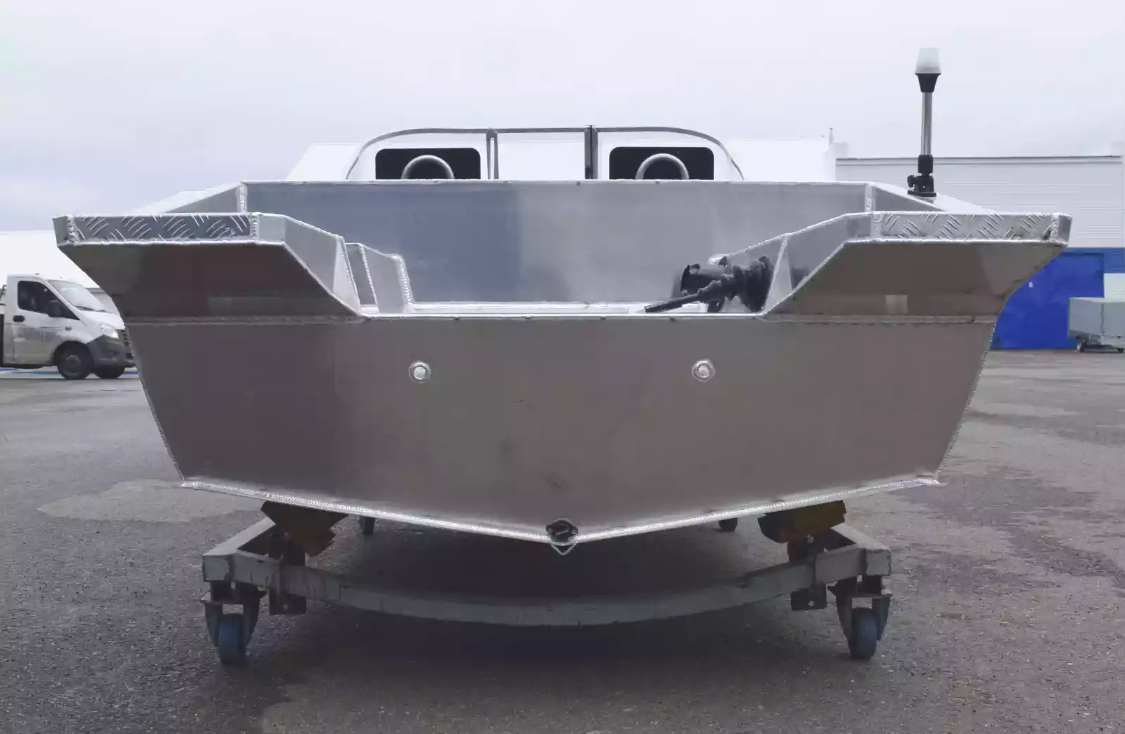 Алюминиевая лодка  Neman-400 PRO в Грозном