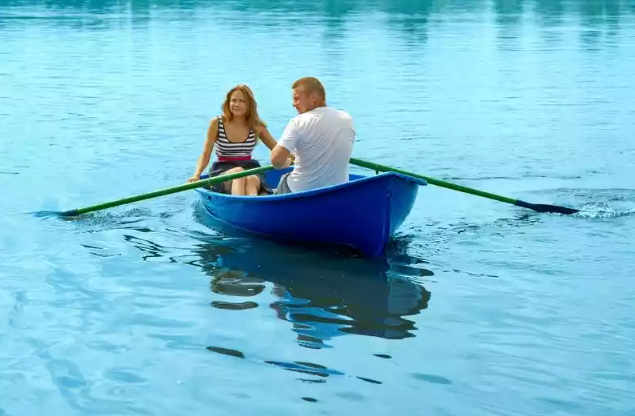 Стеклопластиковая лодка Дельфин в Грозном