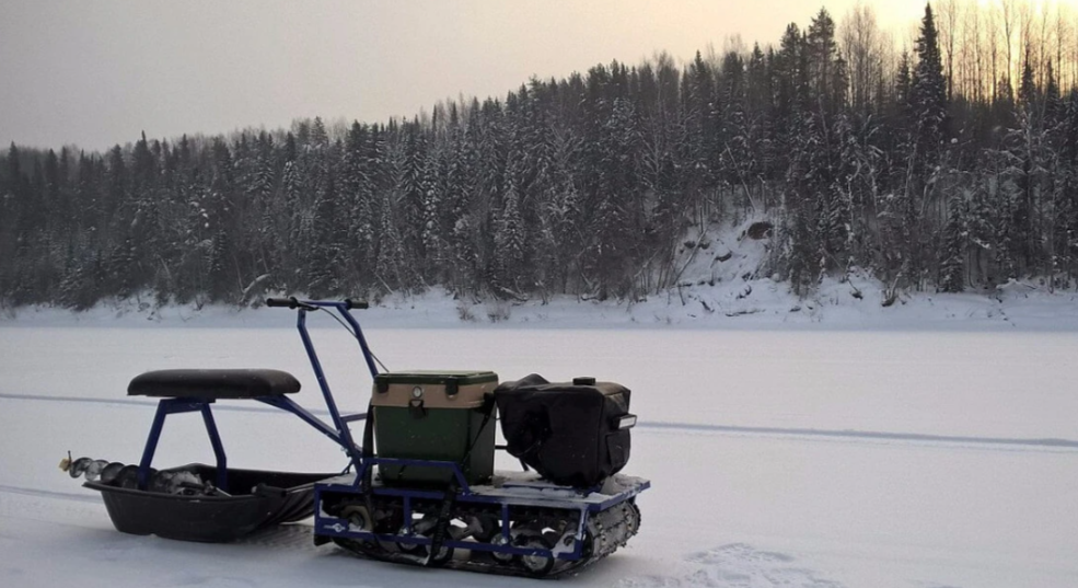 Мотобуксировщик Альбатрос-L 9 с фарой в Грозном