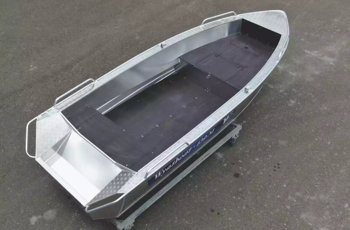 Алюминиевая лодка  Wyatboat-430М FISH в Грозном