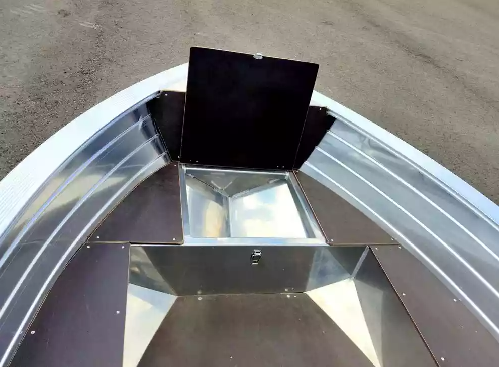 Алюминиевая лодка Неман-400 в Грозном