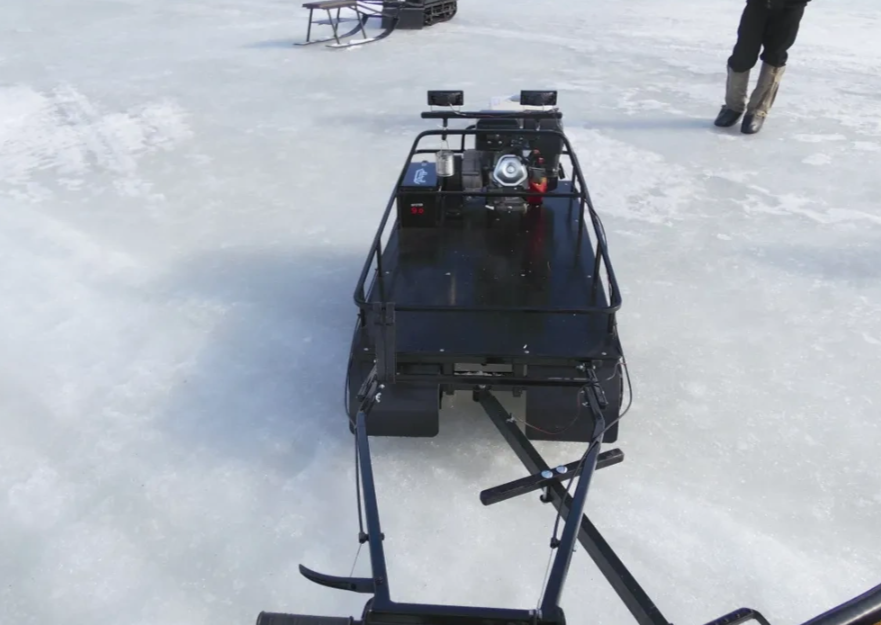 Мотобуксировщик AhtaR L 9 в Грозном