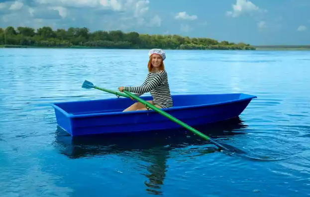 Стеклопластиковая лодка Малютка в Грозном