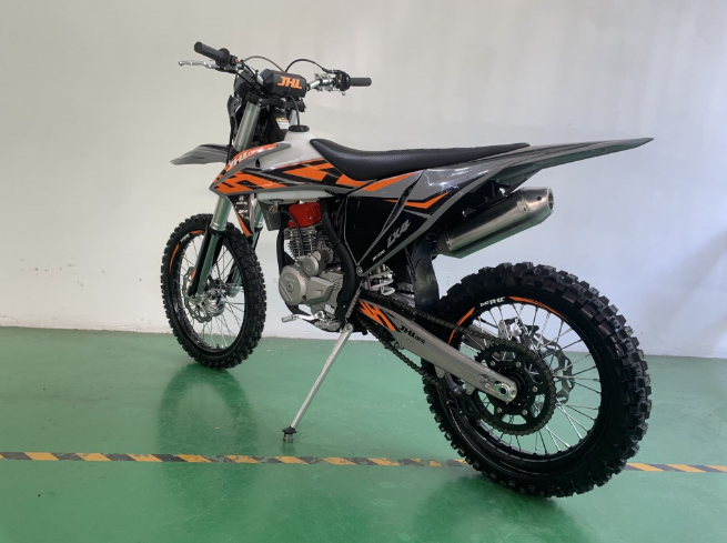 Мотоцикл JHLMOTO JHL LX4 CB300RL (175FMN) в Грозном