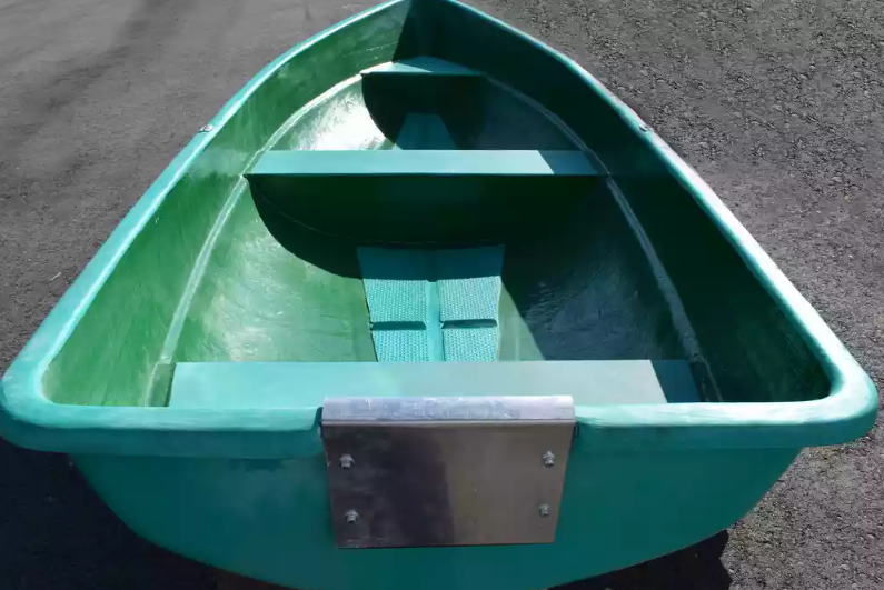 Стеклопластиковая Лодка Голавль в Грозном