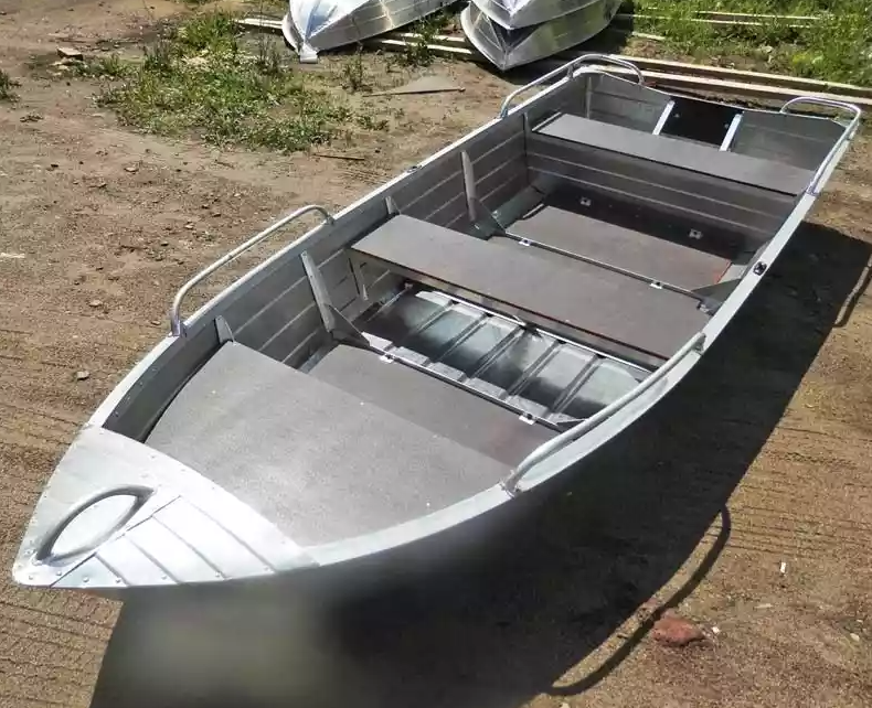 Алюминиевая лодка Вятка-Профи 37 в Грозном