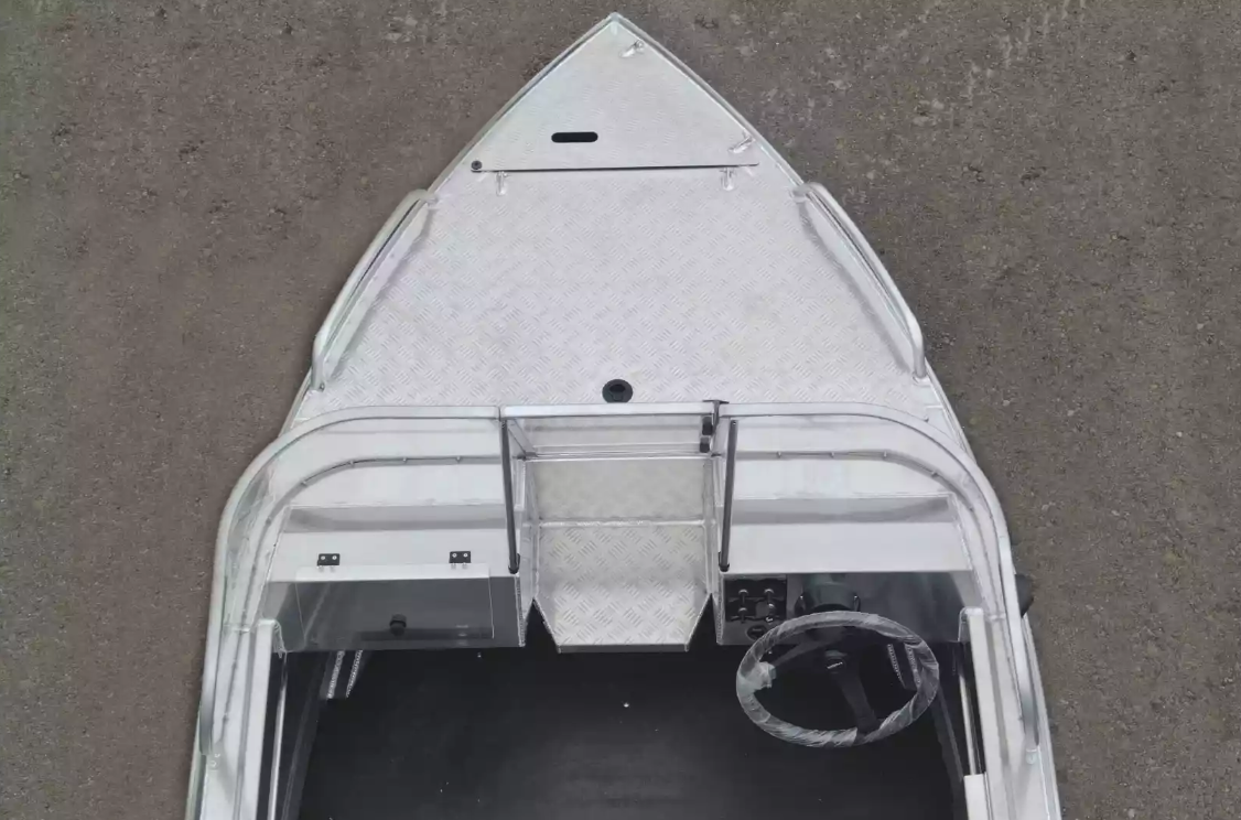 Алюминиевая лодка  Neman-400 PRO в Грозном