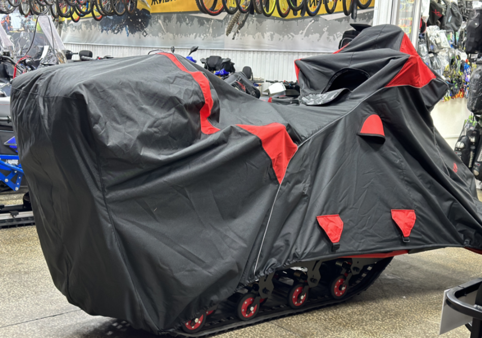 Чехол транспорт. снегохода IKUDZO HUNTER черно-красный Оксфорд ПРЕМИУМ качества с лого IKUDZO в Грозном