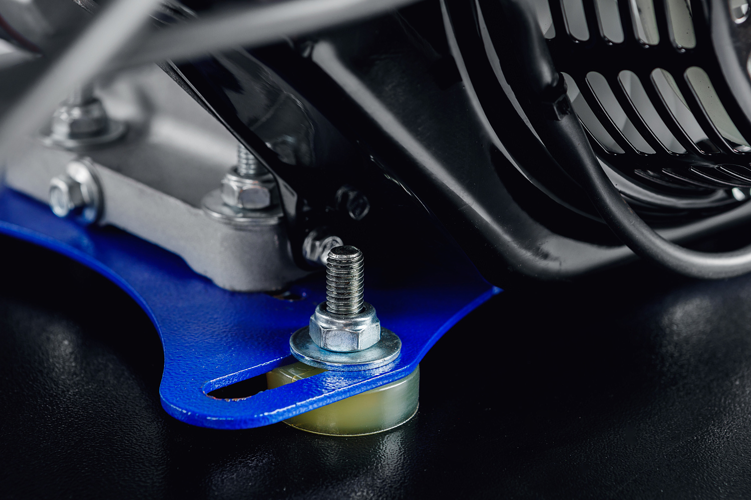 МОТОБУКСИРОВЩИК IKUDZO LONG 2.0 1700/500 EKR20 в Грозном