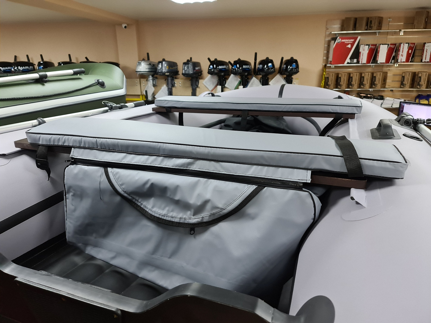 КОМПЛЕКТ МЯГКИХ НАКЛАДОК С СУМКОЙ ДЛЯ ЛОДОК 90Х20 СЕРЫЙ в Грозном