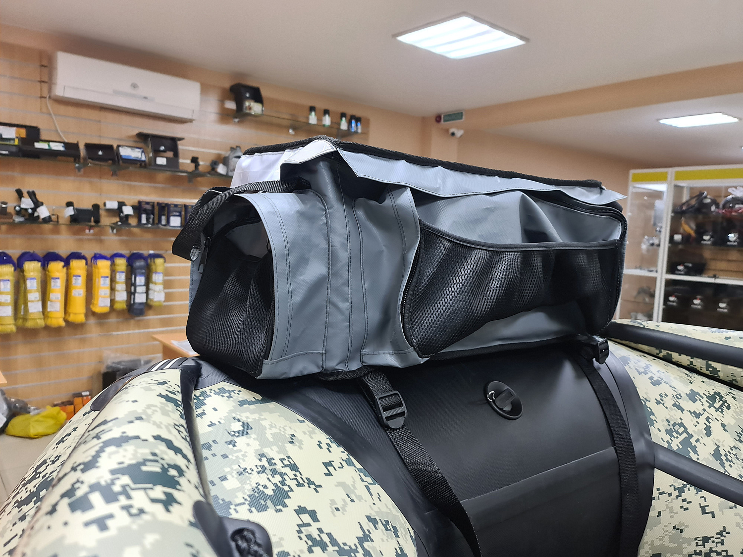 СУМКА ЛЮКС НА БАЛЛОН ДЛЯ ЛОДОК ПВХ 50Х25Х25 СМ в Грозном